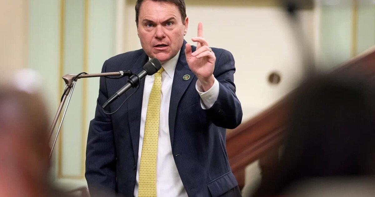 You are currently viewing California Republicans tried to cut him off. Then he beat them from the right