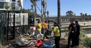 Read more about the article San Diego renews and expands freeway encampment-clearing agreement