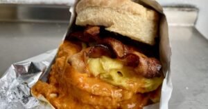 Read more about the article Where to find the best breakfast sandwiches in Los Angeles