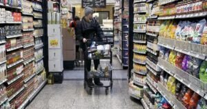 Read more about the article Inflation cools, but gas and grocery pain persists for voters