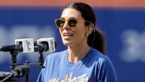 Read more about the article ‘Sopranos’ star sings national anthem at Mets game on same day that fellow castmember dies