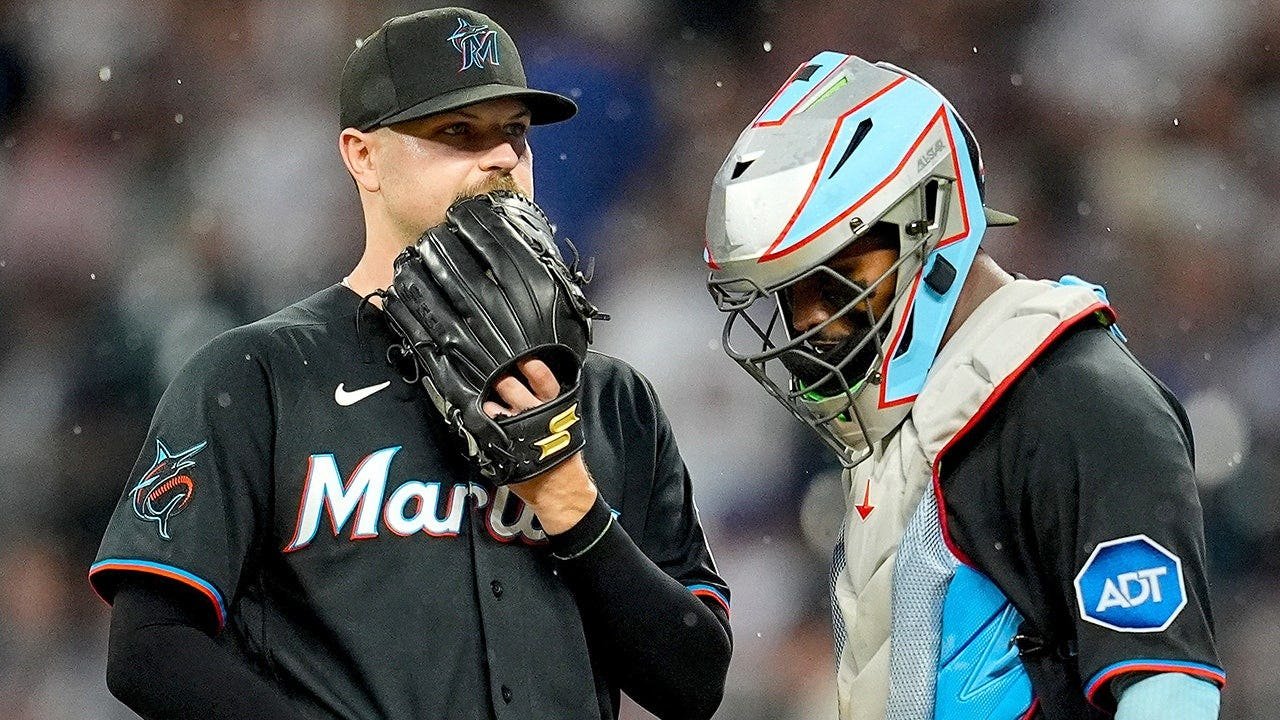 You are currently viewing Marlins outfielders collide and knock ball over wall for a home run