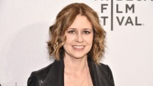 Read more about the article Jenna Fischer quit television series work to be present for her kids