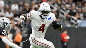 Read more about the article Cardinals’ Jeremiyah Love to miss at least at week after preseason injury