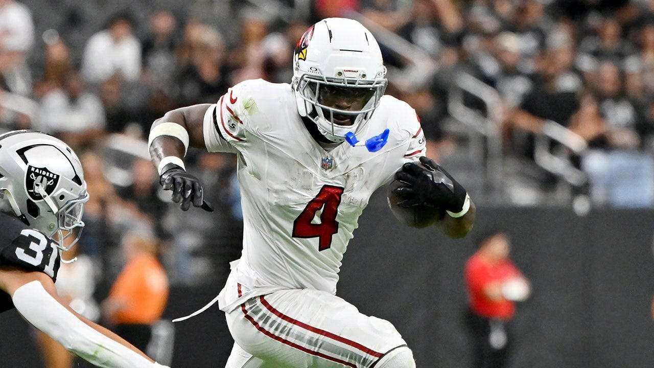 You are currently viewing Cardinals’ Jeremiyah Love to miss at least at week after preseason injury