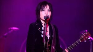 Read more about the article Joan Jett cancels upcoming shows after undergoing surgery due to ‘recent injury’