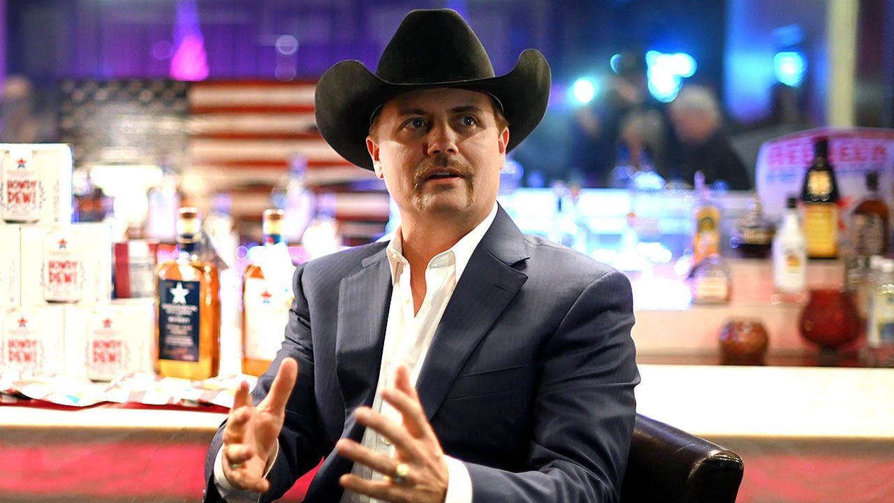 You are currently viewing John Rich warns tax ‘death nail’ could turn out Nashville’s Broadway lights