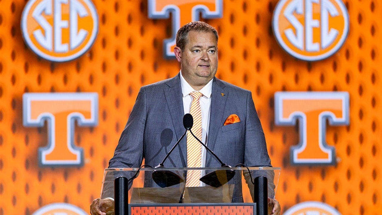 You are currently viewing Tennessee coach unloads on NCAA’s ‘bulls–t’, after star linebacker suspended for outdated rule