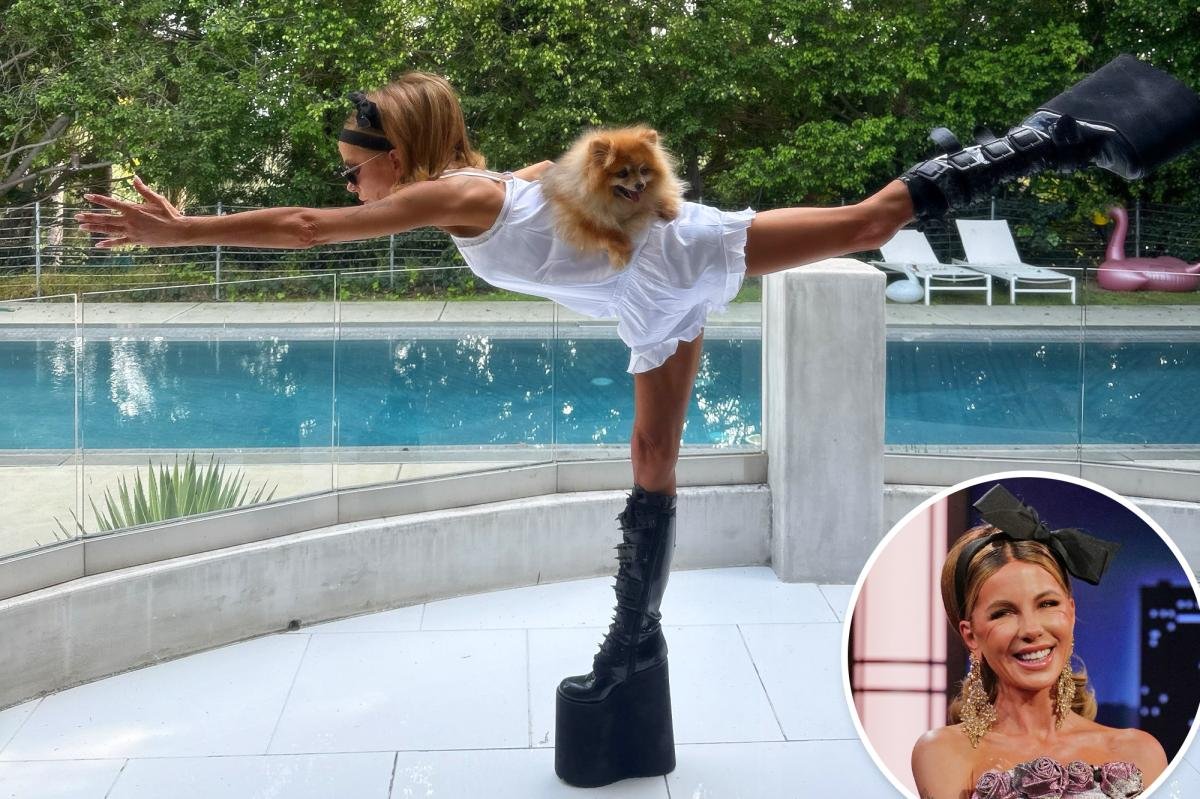 You are currently viewing Kate Beckinsale defends ‘ridiculous’ yoga session in platform boots with dog on her back