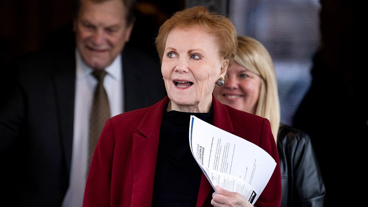 Read more about the article Former Rep Kay Granger dies at 83