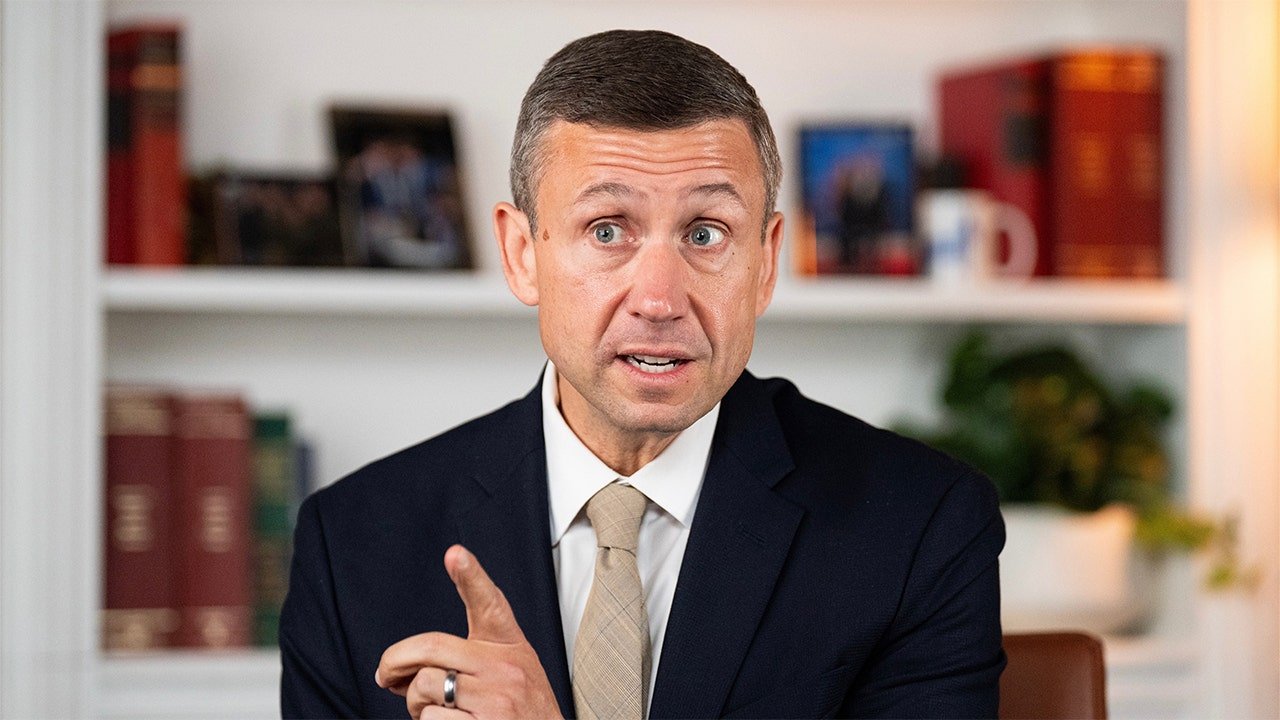 You are currently viewing DNC Chair Ken Martin denies throwing phone at staffer amid complaint