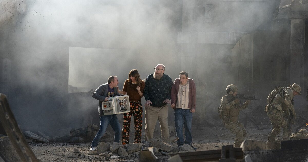 You are currently viewing ‘Stuart Fails to Save the Universe’ is a fun and familiar ‘Big Bang’ spin-off