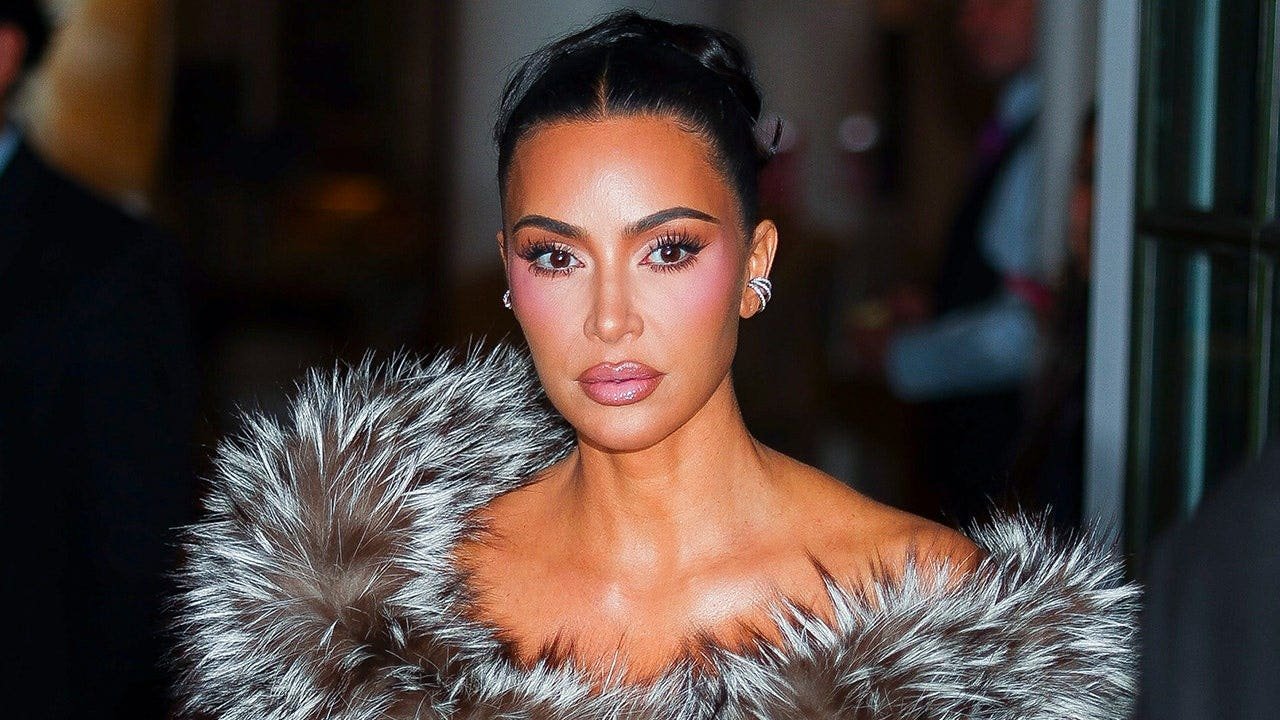 You are currently viewing Kim Kardashian’s Hidden Hills mansion burglarized, suspect arrested