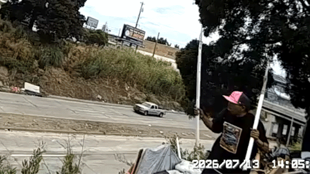 You are currently viewing Oakland police shooting near a homeless encampment triggers probe