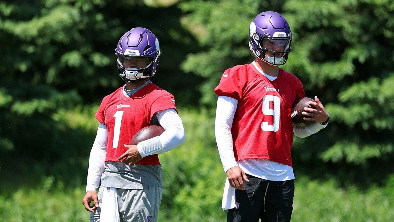 You are currently viewing Kyler Murray signs with Minnesota Vikings on veteran minimum deal