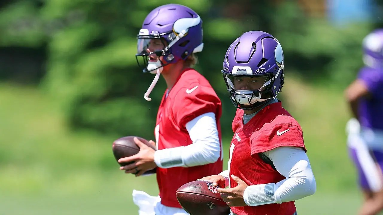 You are currently viewing NFL news: Kyler Murray beats out JJ McCarthy for Vikings starting quarterback job