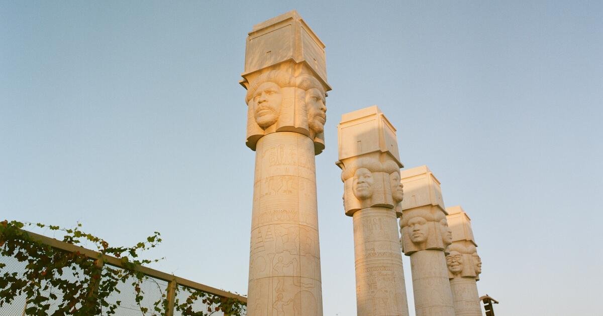 Read more about the article In a new monument for South-Central, Lauren Halsey cements her loved ones as landmarks