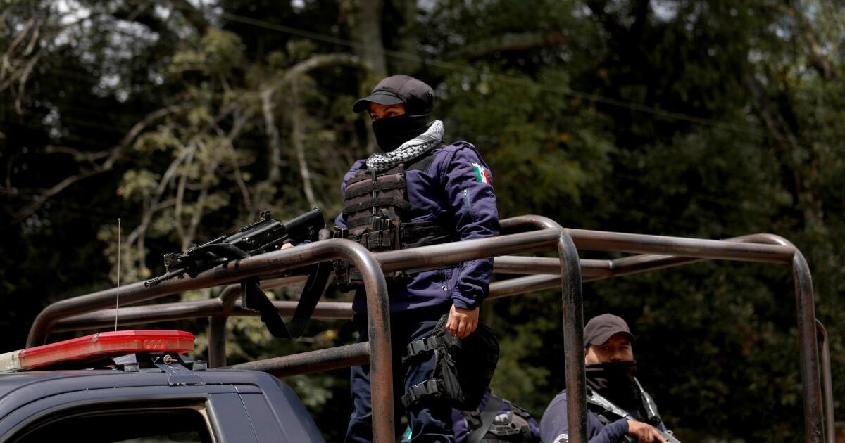 You are currently viewing Mexico assigns troops to improve security as U.S. halts avocado imports over ‘threat’