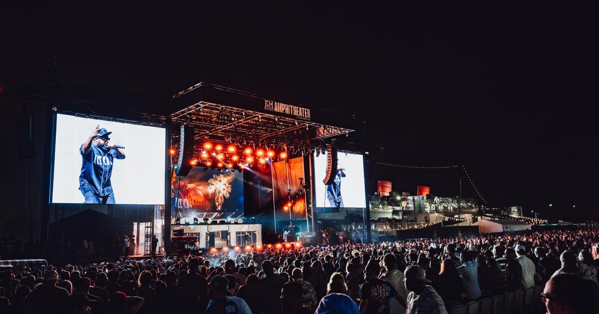 You are currently viewing What it’s like to see a show at F&M Bank Amphitheater in Long Beach