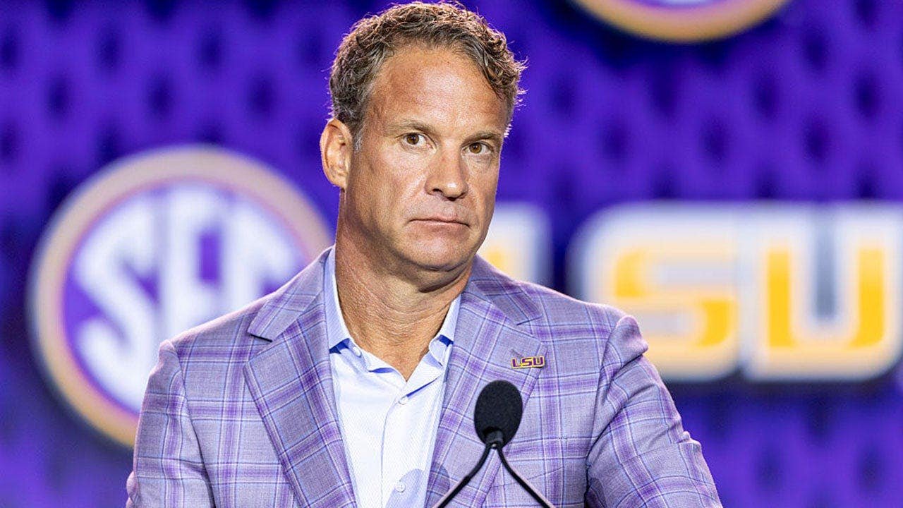 You are currently viewing Lane Kiffin knows there aren’t excuses at LSU. Now comes the test of making it worth the price of admission