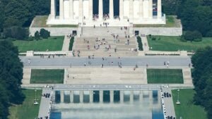 Read more about the article Trump posts NPS witness account alleging Reflecting Pool vandalism