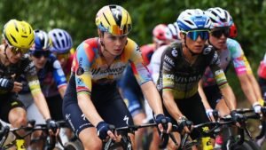 Read more about the article Women’s Tour de France hit with scandal as teams accuse riders of wearing padded bras to gain an advantage