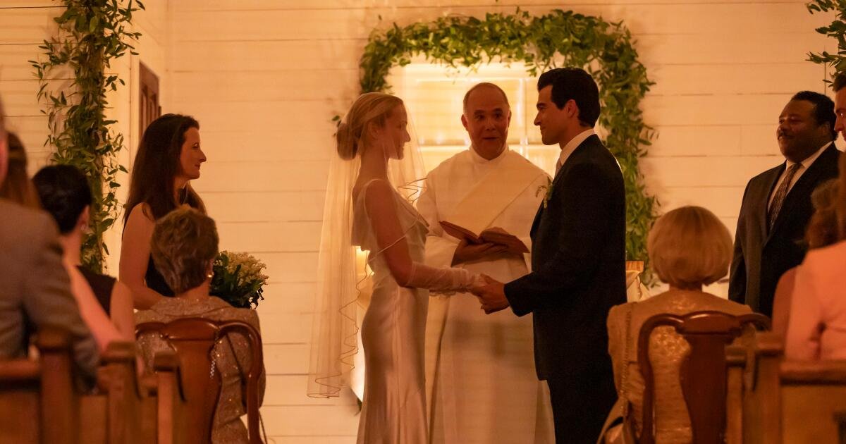 You are currently viewing How ‘Love Story,’ ‘Hacks’ and more made wedding guests stylish too