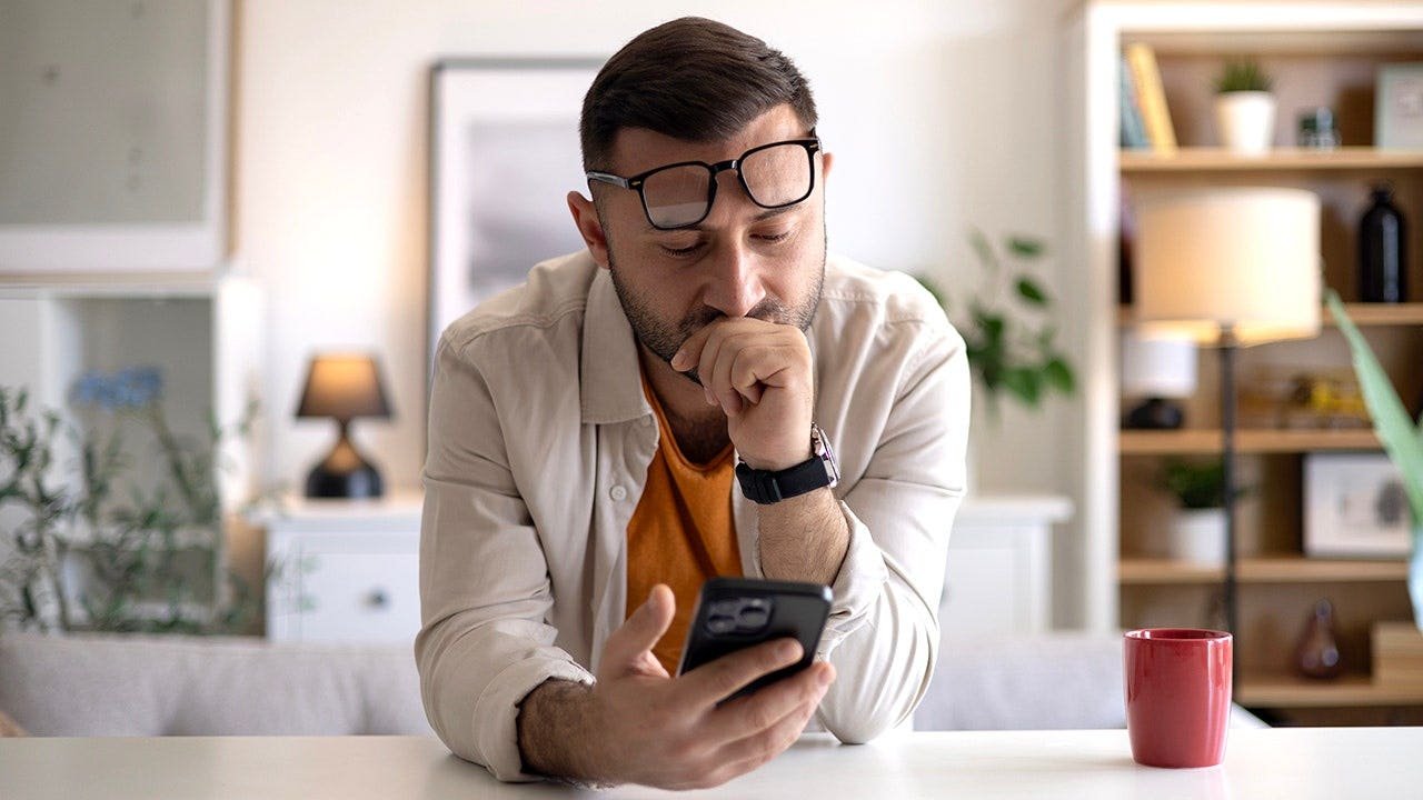 You are currently viewing Apple Pay scam text fakes $8,250 charge with a 35-minute deadline