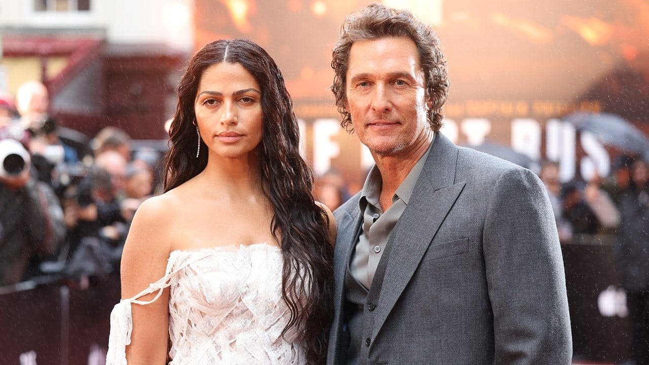You are currently viewing Matthew McConaughey shares marriage advice for him and Camila Alves