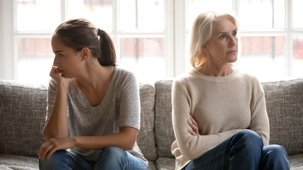 You are currently viewing Psychologist reveals 5 key drivers of family estrangement in the US