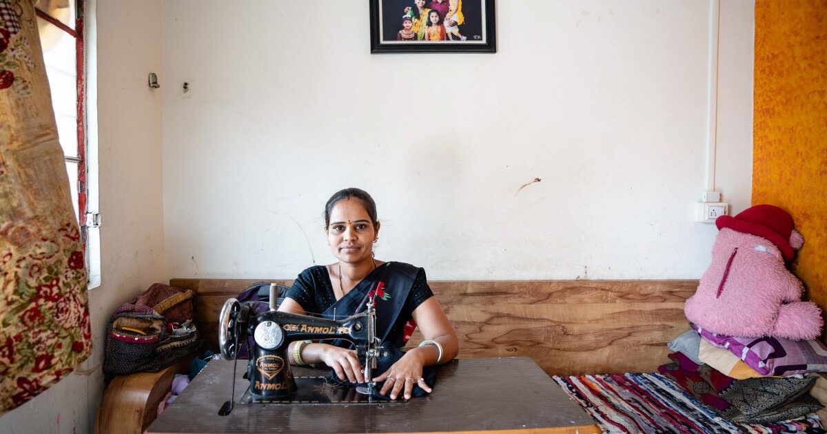 Read more about the article They call it ‘a dream fulfilled’ — new homes designed for (and by) slum residents
