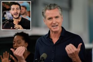 Read more about the article Gavin Newsom roasted for Michigan jaunt after blank workday calendars exposed