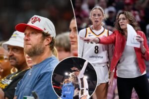 Read more about the article Dave Portnoy — a ‘legit Fever fan’ — wasn’t thrilled with Stephanie White’s fiery pregame speech