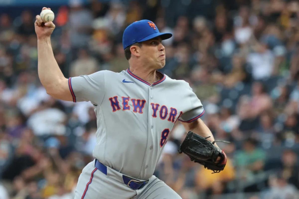 Read more about the article Andy Green gives insight into Robert Stock’s status in Mets rotation after rough outing