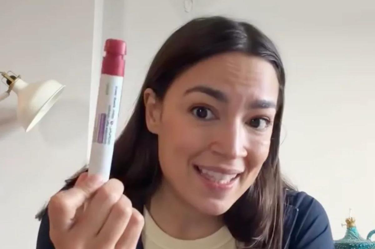 You are currently viewing AOC is latest pol-ebrity who doesn’t ‘comment on her private life’ — other than the inside of her ovaries, of course