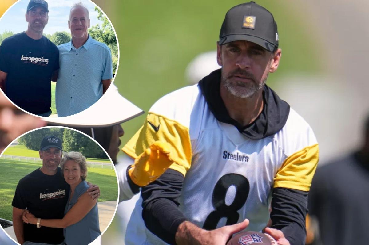 You are currently viewing Aaron Rodgers gives mystery wife ‘a lot of credit’ for ‘beautiful’ family reunion
