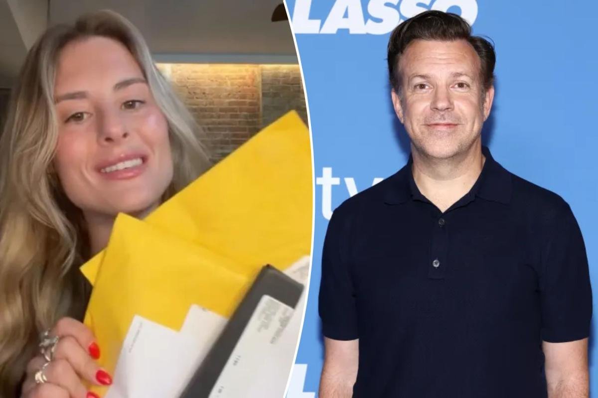 You are currently viewing NYC woman realizes sheâs living in Jason Sudeikisâ old home after getting his mail â then meets the ‘Ted Lasso’ star