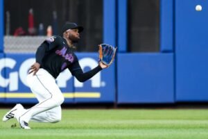 Read more about the article Mets’ Luis Robert Jr. set to play left field for first time in his career