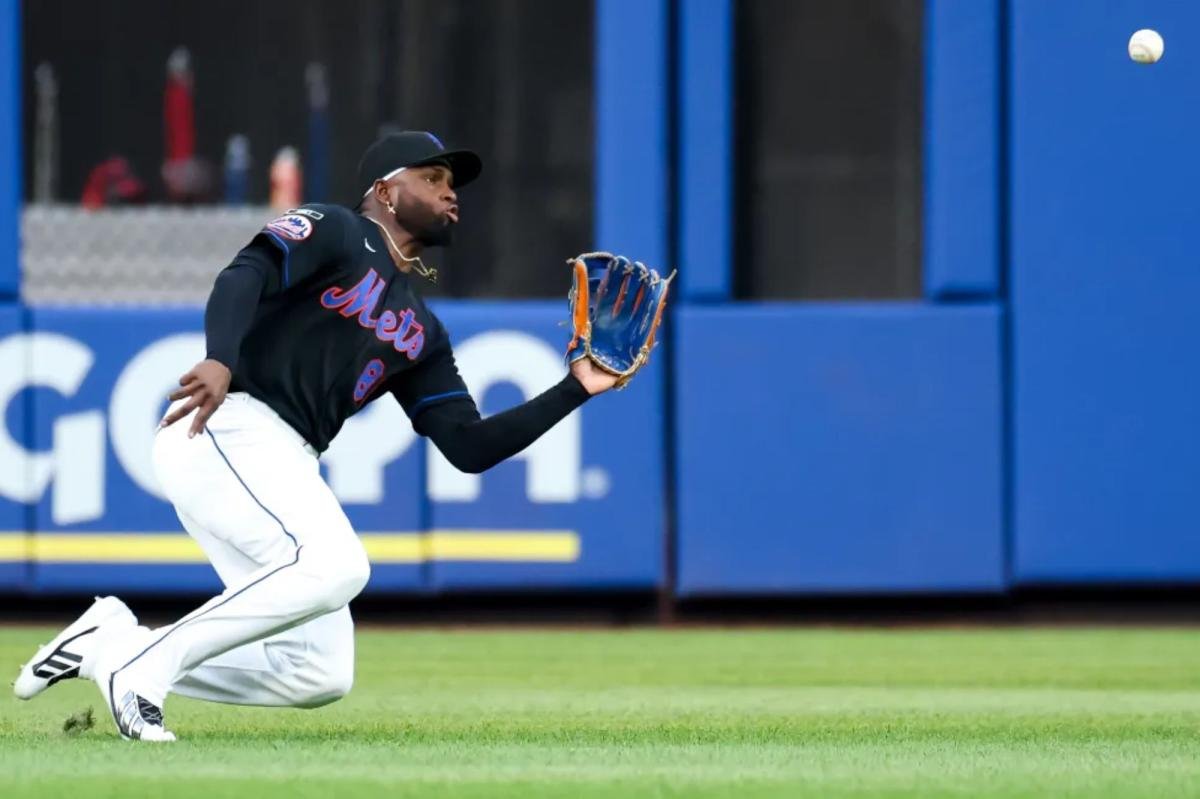 You are currently viewing Mets’ Luis Robert Jr. set to play left field for first time in his career