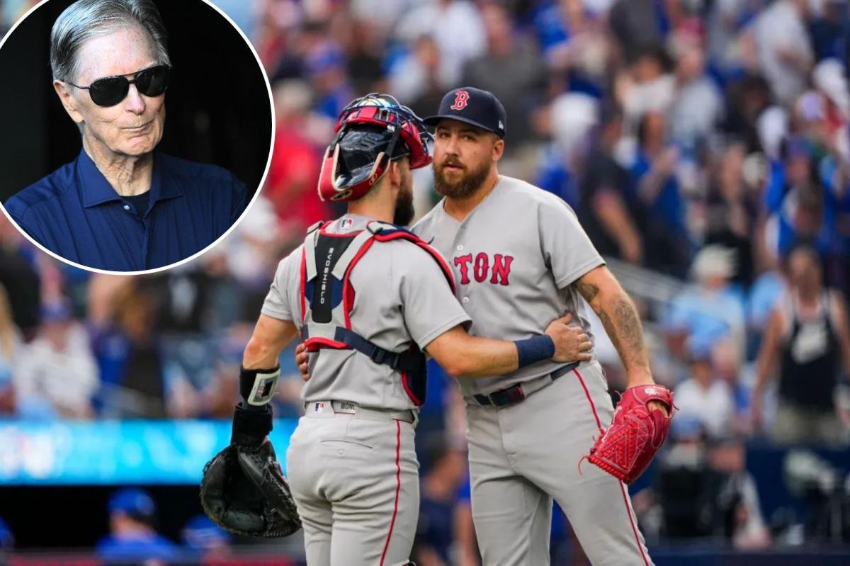 You are currently viewing Red Sox CEO makes bold statement about John Henry’s ownership future