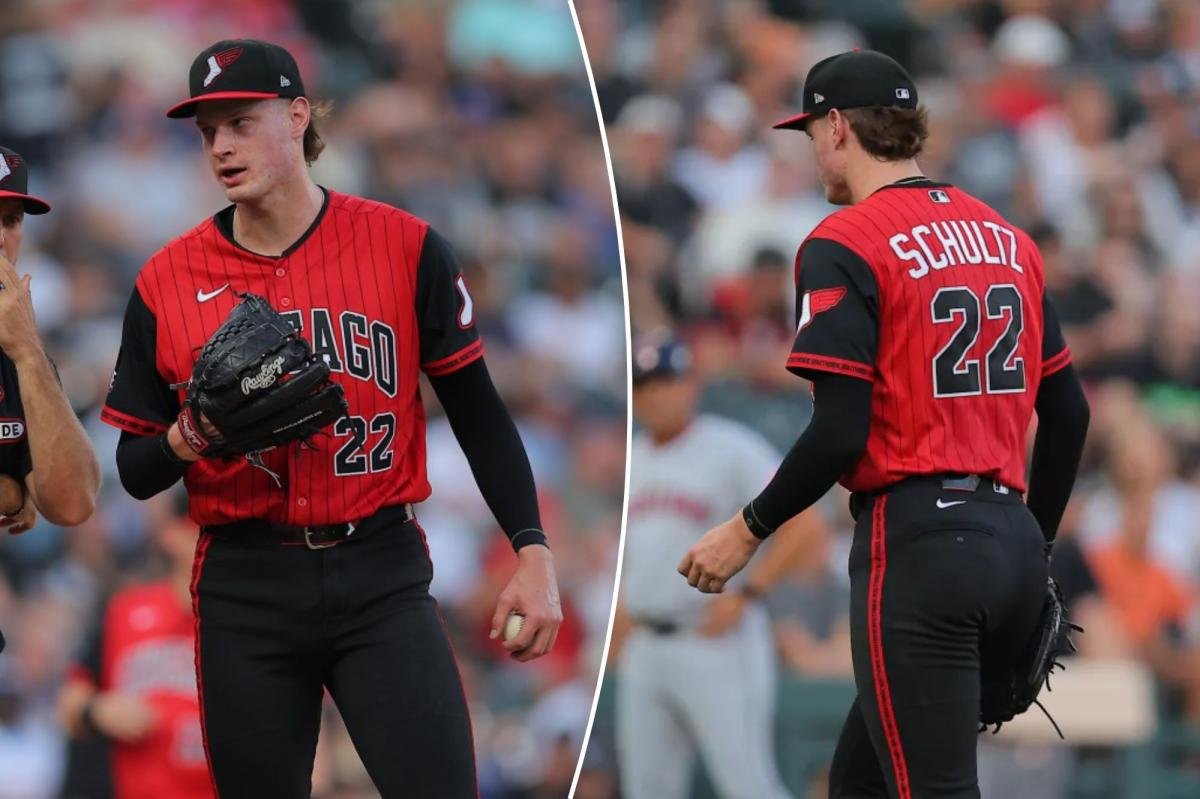 You are currently viewing White Sox forced to remove starting pitcher in first inning after making bizarre mistake