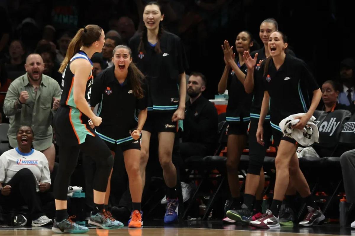 You are currently viewing Liberty hang on for win over Sparks after nearly blowing huge late lead