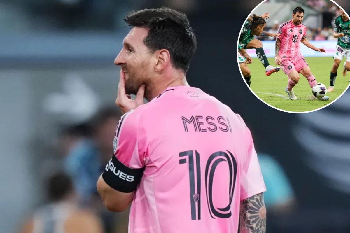 You are currently viewing Lionel Messi returns for Inter Miami in Leagues Cup loss in first game since father’s death