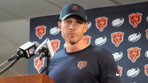 Read more about the article Chicago Bears offense faces questions around Caleb Williams in 2025