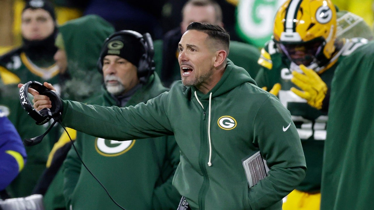 Read more about the article Preseason football betting picks for Packers, Lions and Cardinals
