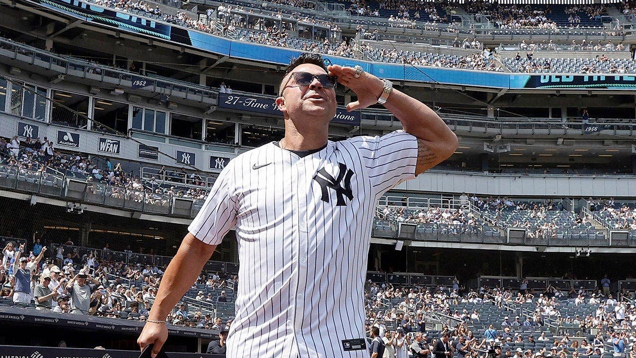 You are currently viewing Nick Swisher says MLB needs a salary floor to avoid work stoppage