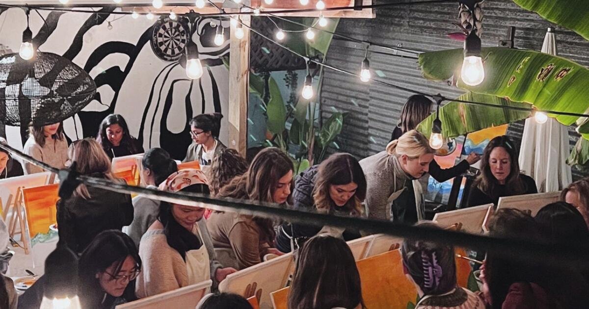 Read more about the article Tap into your inner artist at 8 ‘paint and sip’ events in L.A.