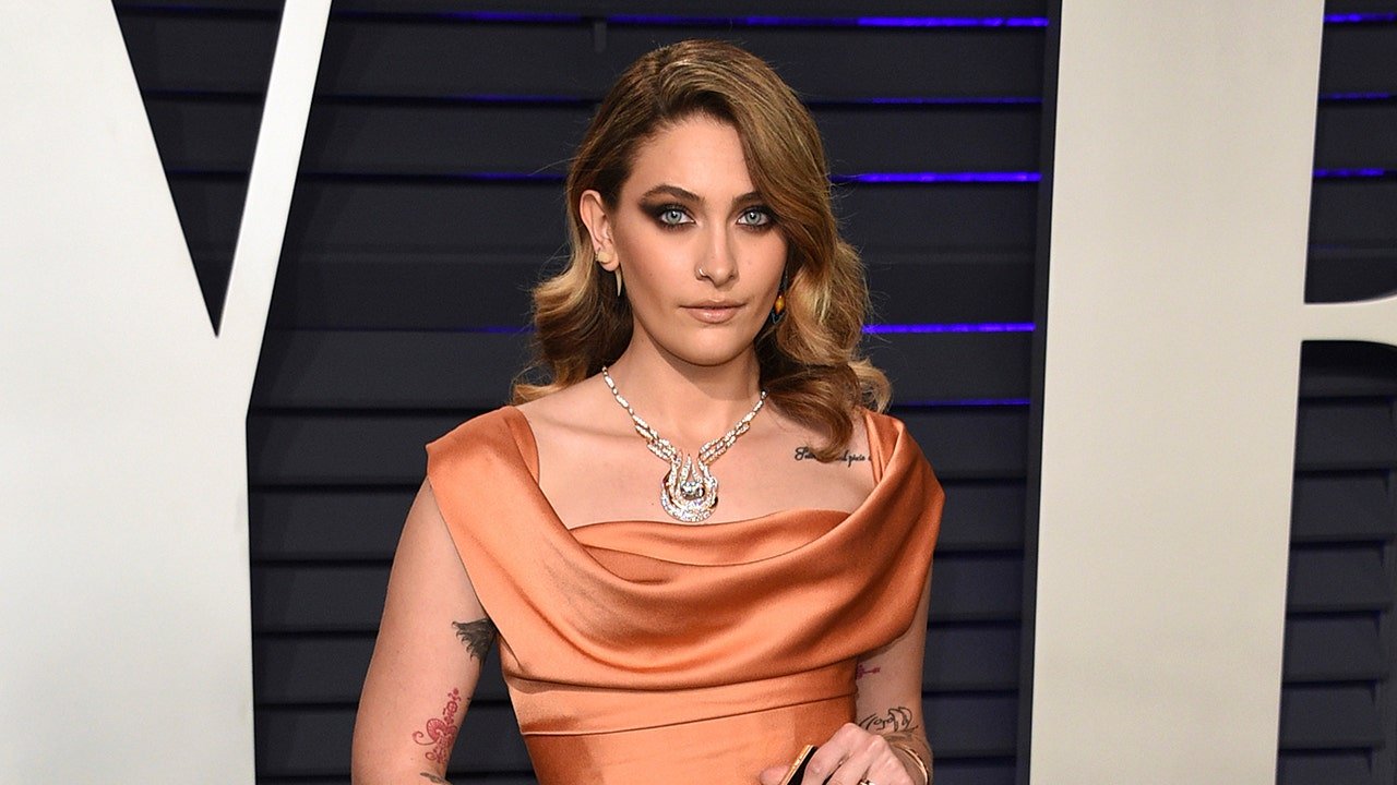 You are currently viewing Paris Jackson says Michael Jackson made kids wear masks in public