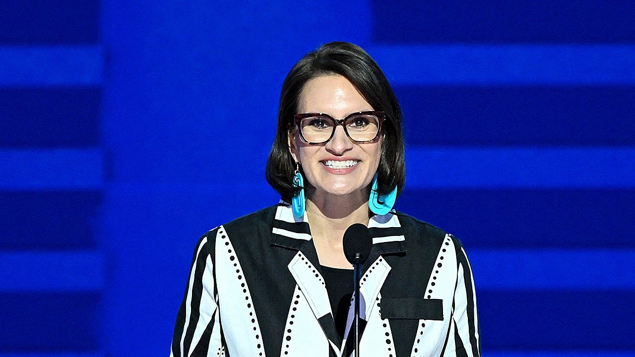 You are currently viewing Progressive Peggy Flanagan defeats Rep Angie Craig in the Minnesota Senate primary