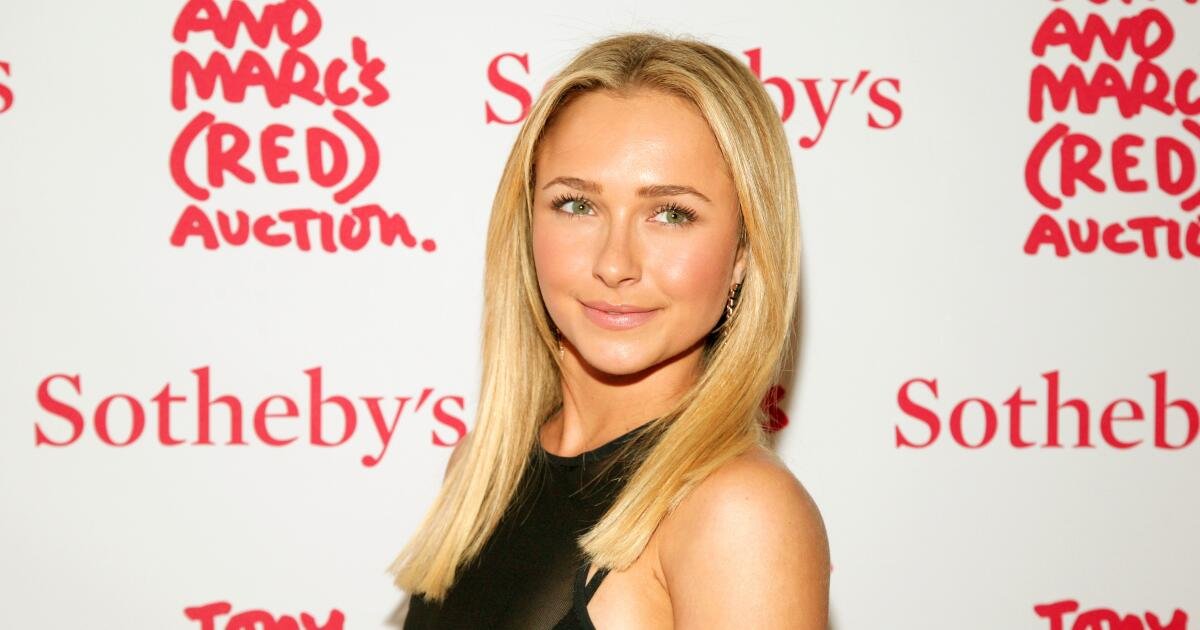 You are currently viewing Hayden Panettiere ‘was a kind and gentle person’: ‘Heroes’ team joins Hollywood stars’ tributes